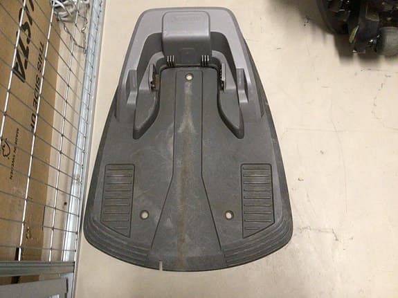 Gardena robotgräsklippare med laddstation grå