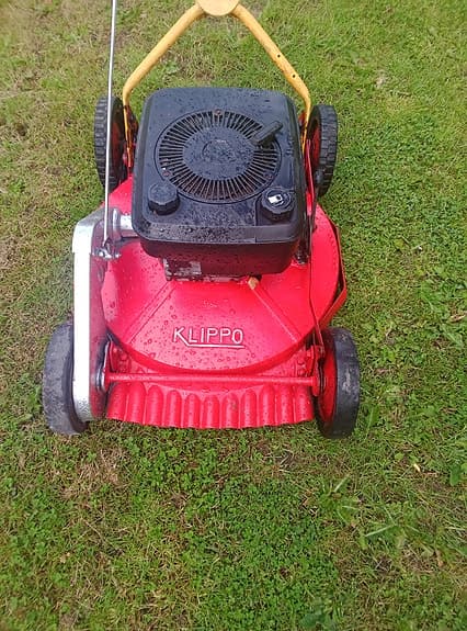 Stor och stark, självgående Klippo gräsklippare / 53cm / Nyservad