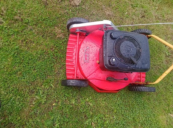 Stor och stark, självgående Klippo gräsklippare / 53cm / Nyservad