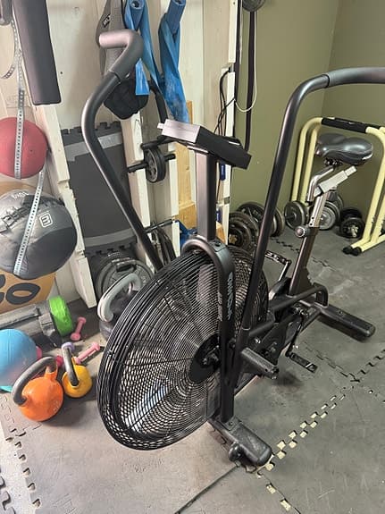 Assault AirBike motionscykel svart