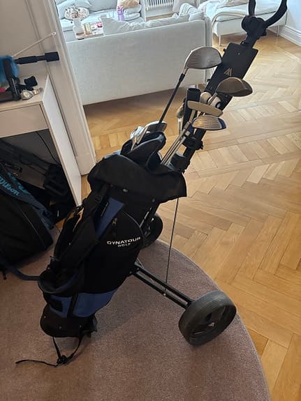 Golfset med bag och vagn