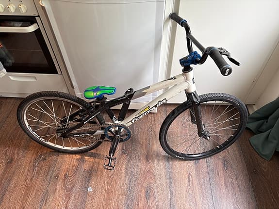BMX racer mini