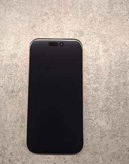 iPhone 15 128GB
