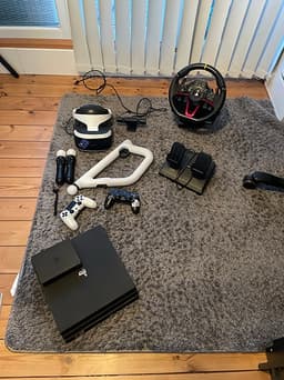 PS4 pro med vr ratt och pedaler med granturismo