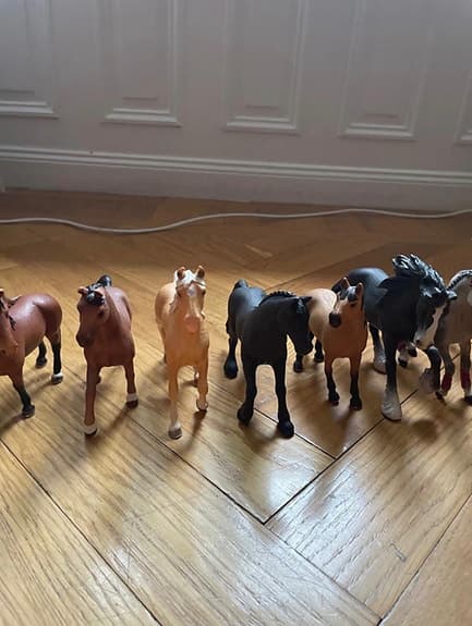 Schleichstall och många djur