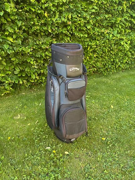 komplett golfset - Callaway bag,  vagn och klubbor