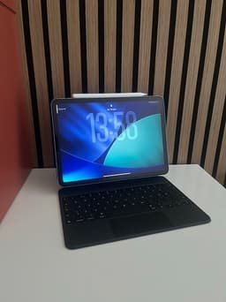 Apple iPad Air Gen 4 surfplatta 256 GB med Magic Keyboard och Apple Pencil 2