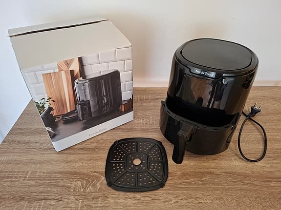 Nordic Sense Air Fryer 4.2 L – i absolut nyskick, endast testad en gång!