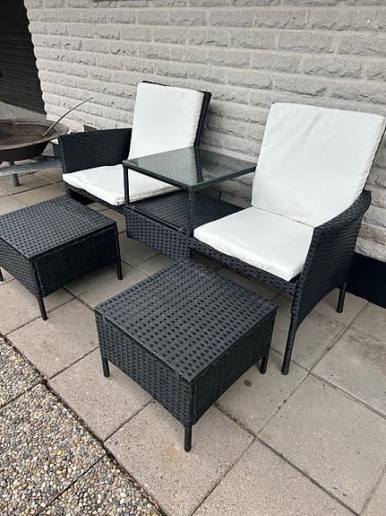 Utemöbel i rotting