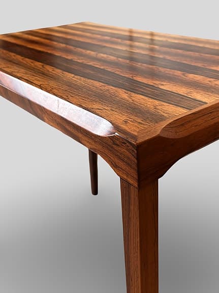 Danskt soffbord i exklusivt jakaranda samt teak – 60-tal av Johannes Andersen