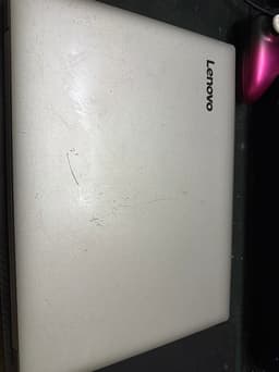 Lenovo laptop 15,6" i3 8GB RAM 256GB SSD