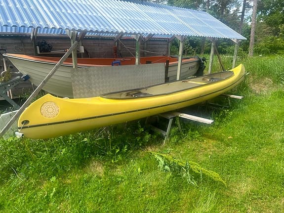 Stabil Ottersports kanadensare  "AKKA" m originalpaddlar