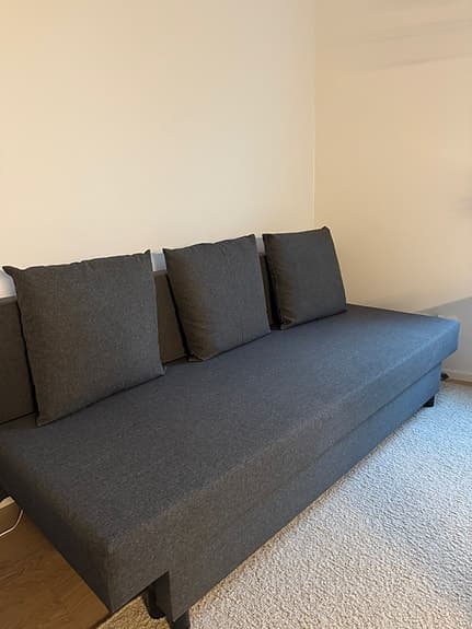 IKEA bäddsoffa mörkgrå med förvaring