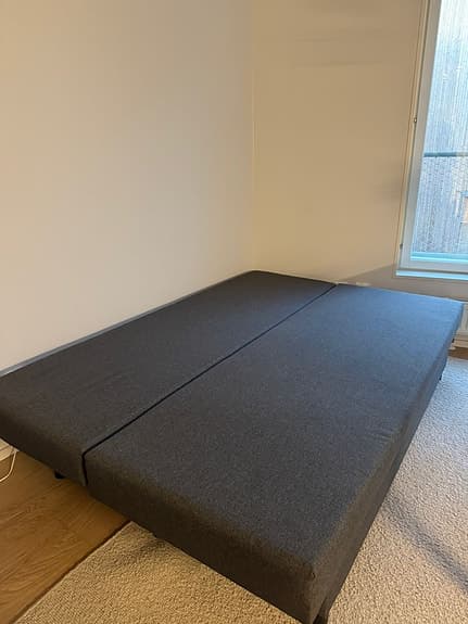 IKEA bäddsoffa mörkgrå med förvaring