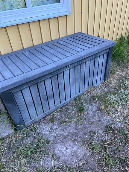 Grå förvaringslåda / dynbox för uteplats