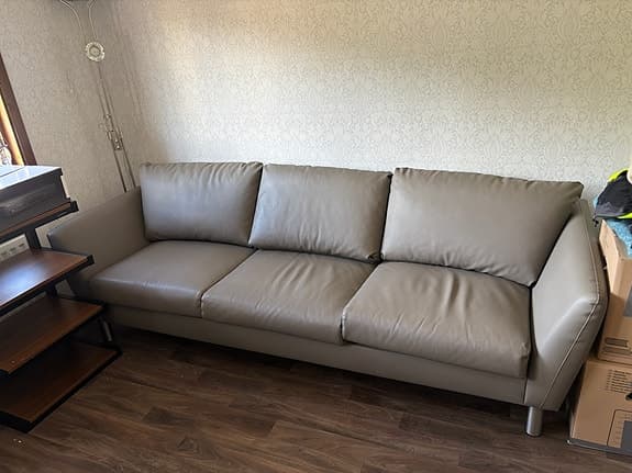 Olivgrå 3-sits soffa i skinn