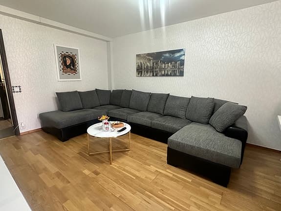 Soffa i 5 sits U formad Large Soffa med Divan och Schäslong i Konstläder/Tyg