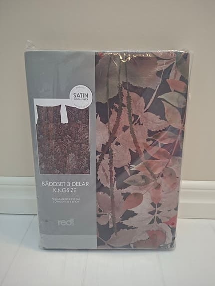 Redlunds Bäddset 3 delar kingsize satin med lövmönster