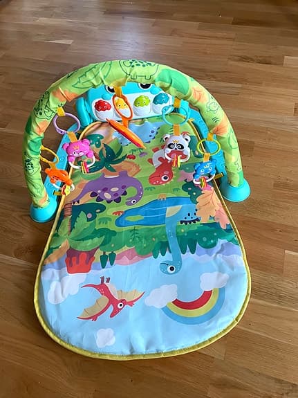 Lekmatta/babygym med Kick and Play piano