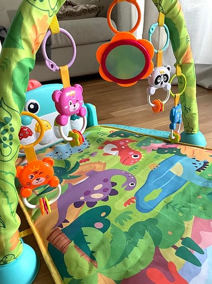 Lekmatta/babygym med Kick and Play piano