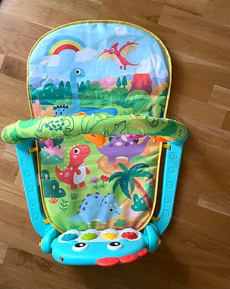 Lekmatta/babygym med Kick and Play piano