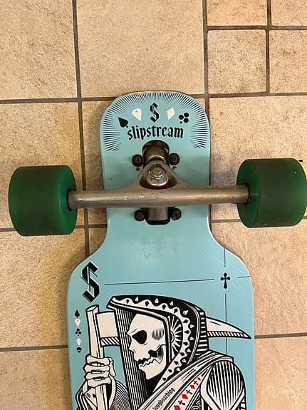 Slipstream longboard med griptape