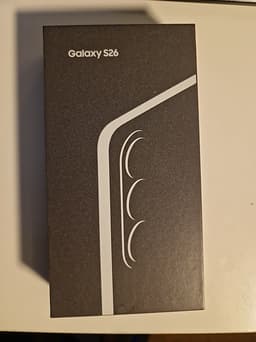 Samsung Galaxy S26 smartphone 256 GB nytt.finns ett år granati