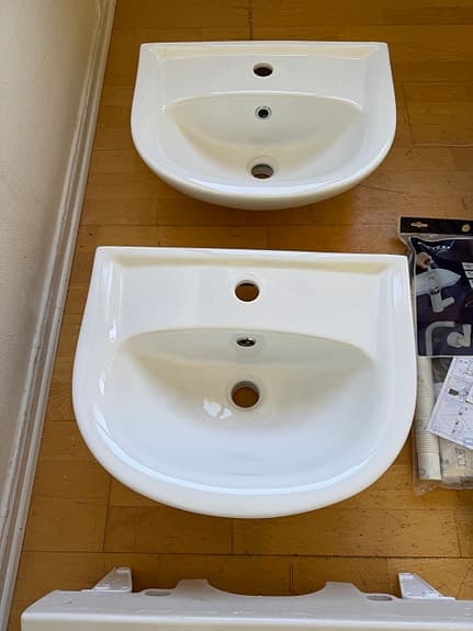 Vitt tvättställ / handfat för badrum