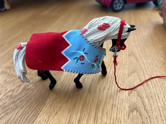 Schleich häst med filt och grimma