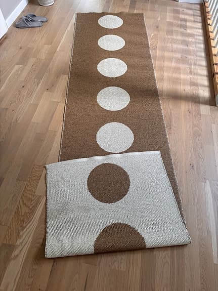 Pappelina Vera gångmatta brun/beige