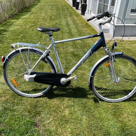 Heldämpad herrcykel 28" ramstorlek L silver/svart