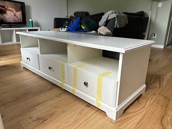TV-möbel med 3 lådor 145x49x45