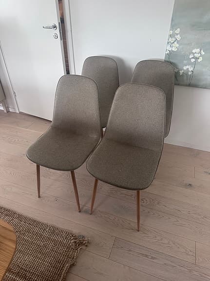Bistrup matstolar som nya! Sand