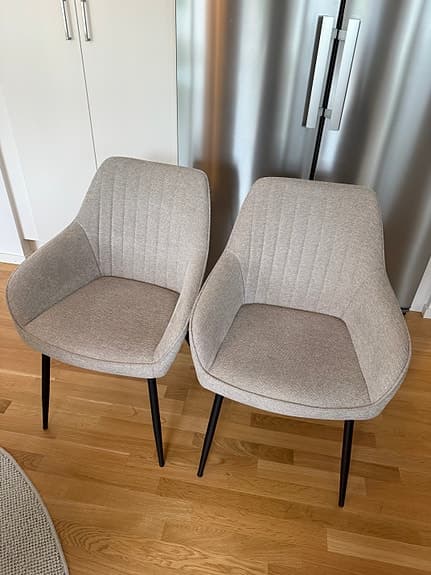 6 helt nya matstolar säljes!