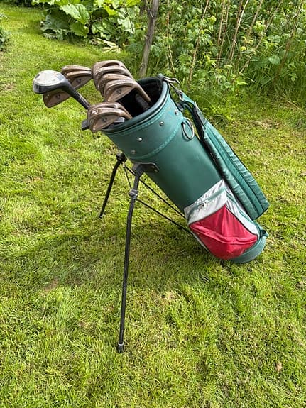 Golfset och bärbag