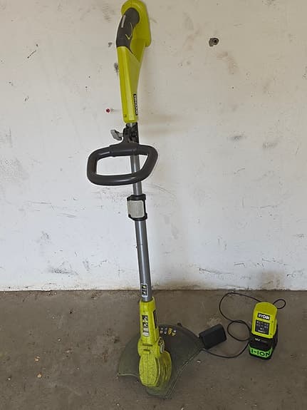 Ryobi grästrimmer batteridriven