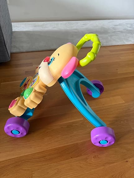 Fisher-Price gåvagn med Grekiska musik och aktivitetsleksaker