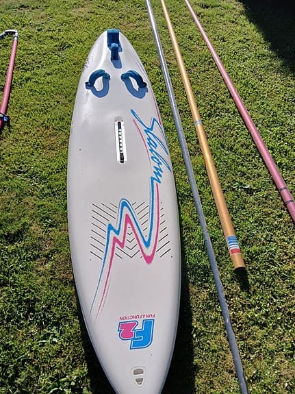 Äldre vindsurfingkit