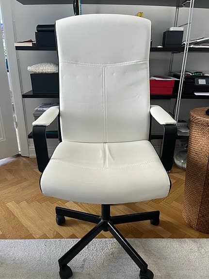 Ikea desk chair - very good condition
