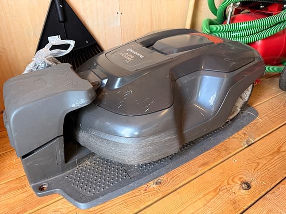 Husqvarna Automower 310 robotgräsklippare grå
