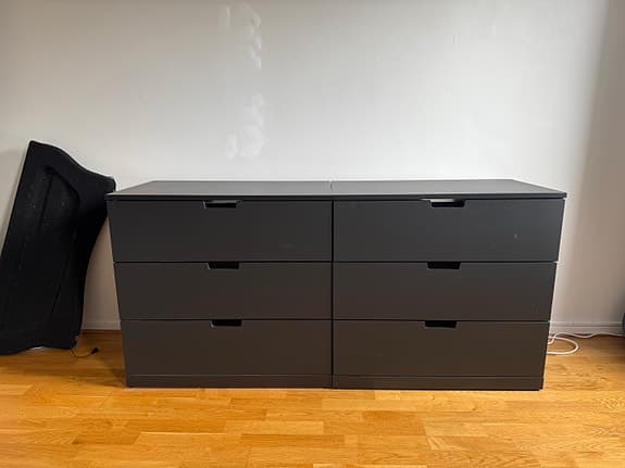 Byrå från ikea