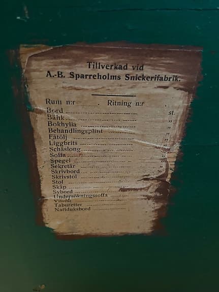 Sparreholm allmogesoffa med förvaring – originalmärkt