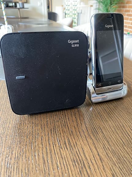 Gigaset SL910 trådlös telefon med basstation