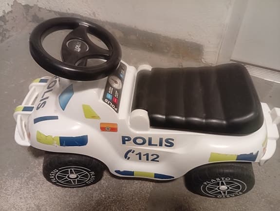 Cool liten bil för mindre barn