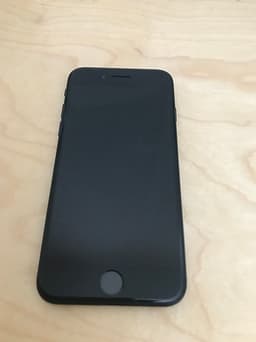 iPhone SE 2022 (3rd gen) 64GB, 5G- 97% Batteri