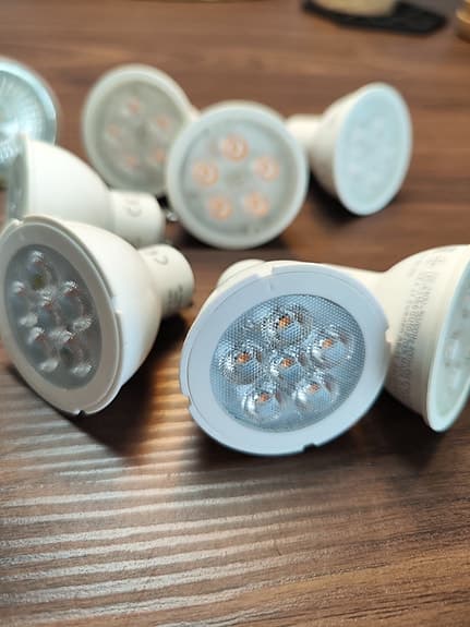 Glödlampor + spotlights (29st)