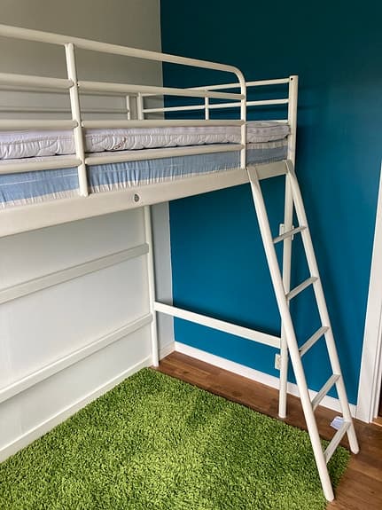 IKEA loftsäng vit med stege