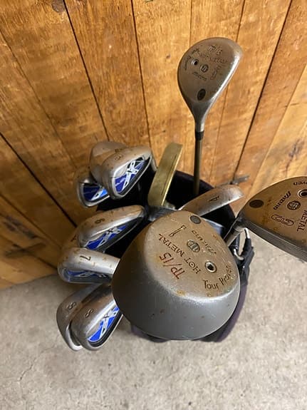 Komplett golfset med bag passar nybörjare
