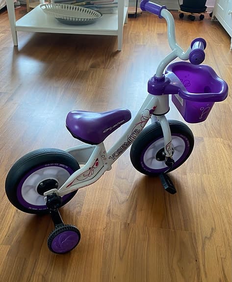 Barncykel med stödhjul
