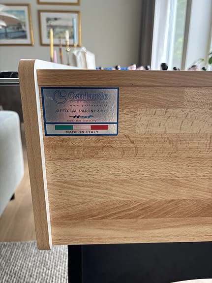 Garlando fotbollsspel / bordfotboll i trä från Biljardexperten